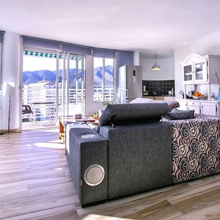 Apartamento Loft Pleno Centro, Vistas Fantasticas Торемолинос Екстериор снимка