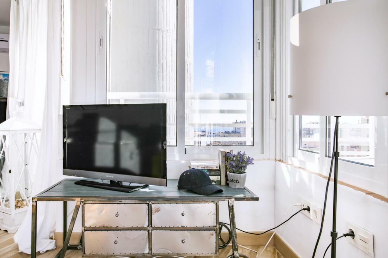 Apartamento Loft Pleno Centro, Vistas Fantasticas Торемолинос Екстериор снимка